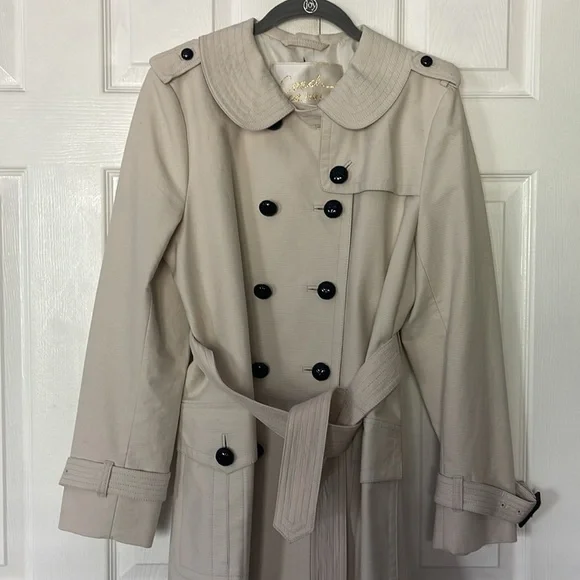 Coach 1941 Cream Trench Coat - Picture 4 of 10